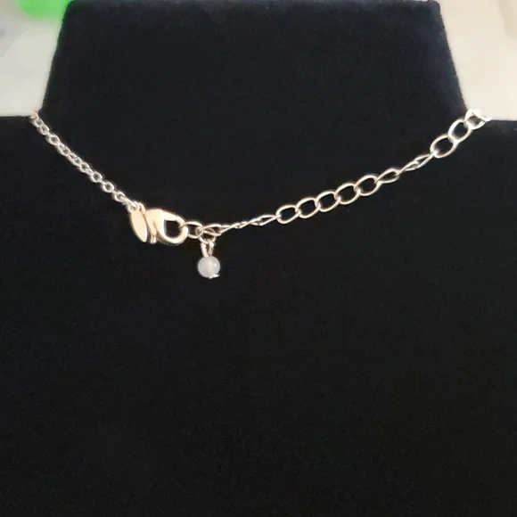 Avon constant love pendant necklace - Picture 3 of 3